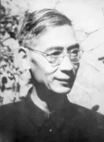今天，向每一位英烈致敬！