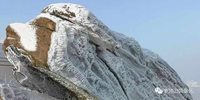 「金頂●冬雪」忽如一夜春風(fēng)來，千樹萬樹梨花開