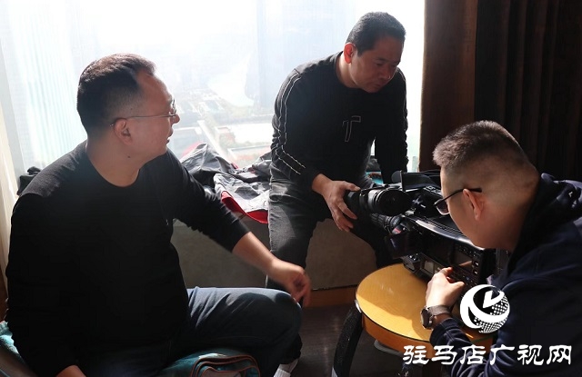 “兩會(huì)”花絮|跟隨鏡頭去看看這些幕后的身影(組圖)