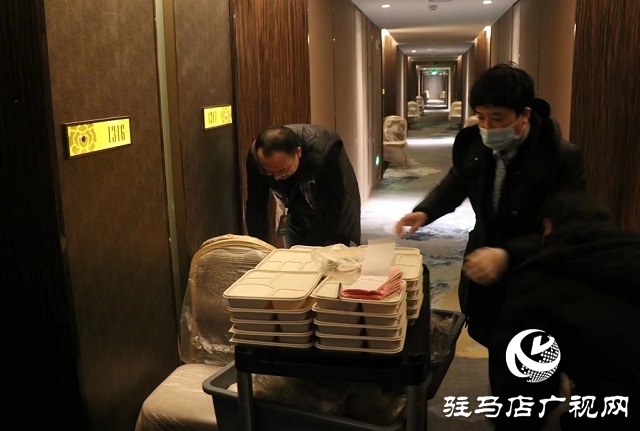 “兩會(huì)”花絮|跟隨鏡頭去看看這些幕后的身影(組圖)