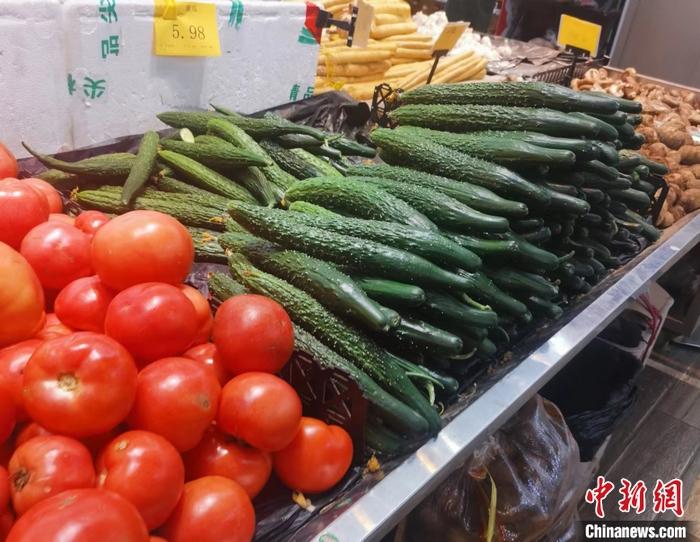 年味漸濃，豬肉、雞蛋降價(jià)，菜價(jià)繼續(xù)“親民”