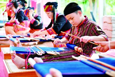 當(dāng)旅游遇上“非遺”，玩出不一樣的“文化味兒”