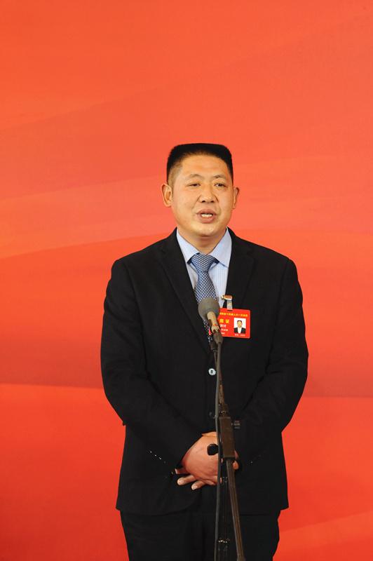 代表通道 | 查洪付:牢記領(lǐng)袖囑托 小艾草托起鄉(xiāng)村振興大夢想