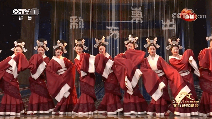 全網(wǎng)刷屏！兔年春晚這10個(gè)瞬間，絕美！
