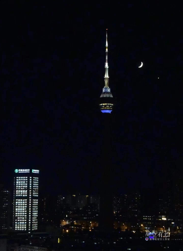 星空有約丨木星伴月正月初五現(xiàn)身夜空，奏響“星月交響曲”