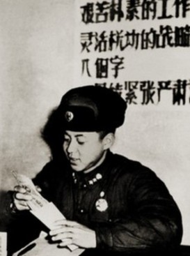 學(xué)習(xí)進(jìn)行時(shí)丨“要學(xué)習(xí)雷鋒同志的幸福感”