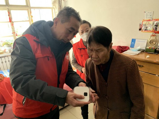 讓雷鋒精神在新時代綻放更加璀璨的光芒——全國各地第60個學(xué)雷鋒紀(jì)念日活動綜述