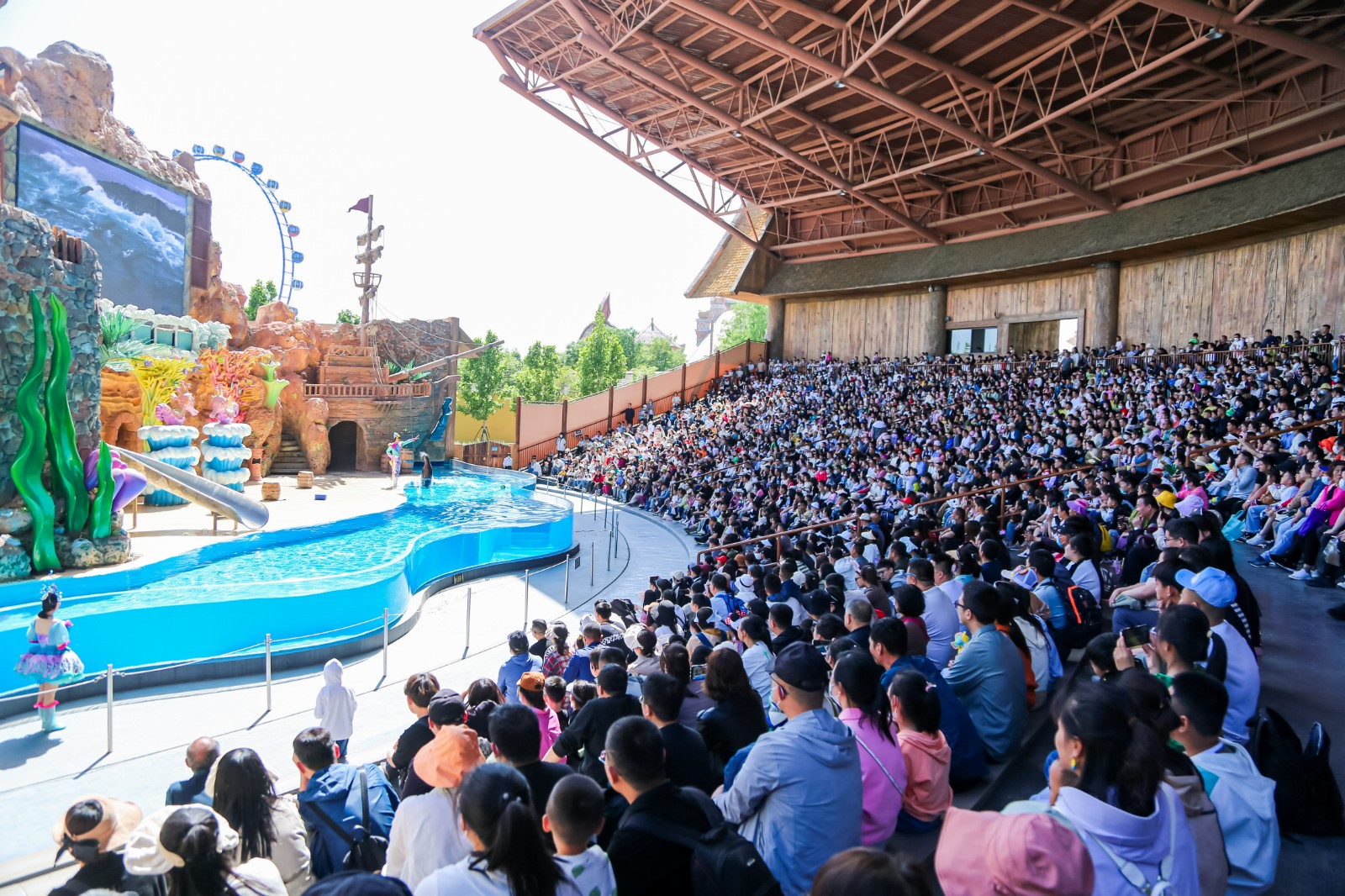 游客接待916萬(wàn)人 旅游總收入52.6億 鄭州文旅“五一”漲勢(shì)強(qiáng)勢(shì)