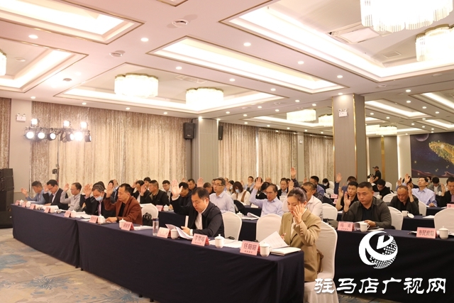 駐馬店市產(chǎn)教融合促進(jìn)會(huì)成立暨第一屆理事會(huì)第一次全體會(huì)議召開