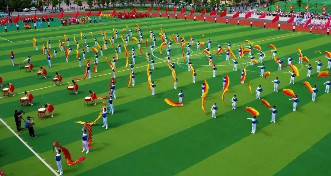 ?共享運(yùn)動(dòng)激情 迸發(fā)奮進(jìn)力量！第二屆駐馬店市直機(jī)關(guān)趣味運(yùn)動(dòng)會(huì)暨市直職工運(yùn)動(dòng)會(huì)開幕