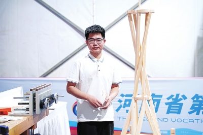 0.2毫米誤差！河南00后木工心在一藝挑戰(zhàn)極限奪得省賽金牌