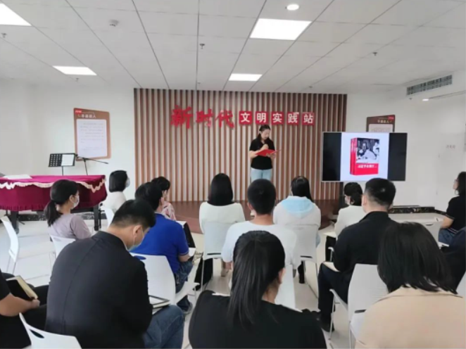 追隨總書記足跡 書寫青春華章——駐馬店市紀(jì)委監(jiān)委機(jī)關(guān)五月開展“每月一主題”讀書分享活動(dòng)