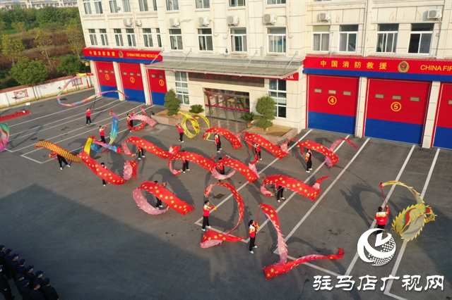 駐馬店市“紀(jì)念延安雙擁運(yùn)動(dòng)80周年·雙擁杯”攝影展頒獎(jiǎng)儀式舉行