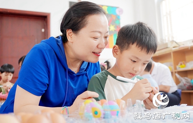 駐馬店市實(shí)驗(yàn)幼兒園:粽葉飄香迎端午文化惠民樂融融