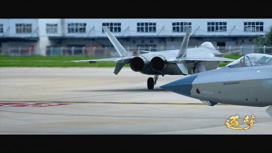 逐夢(mèng)｜迎頭對(duì)向外機(jī)！飛行員：做好了犧牲的準(zhǔn)備