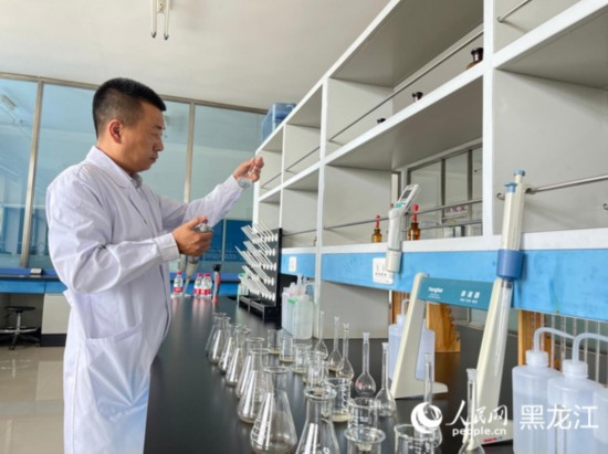 跟著總書記看中國｜倉廩實(shí)、科技興 北大荒農(nóng)業(yè)現(xiàn)代化大步向前