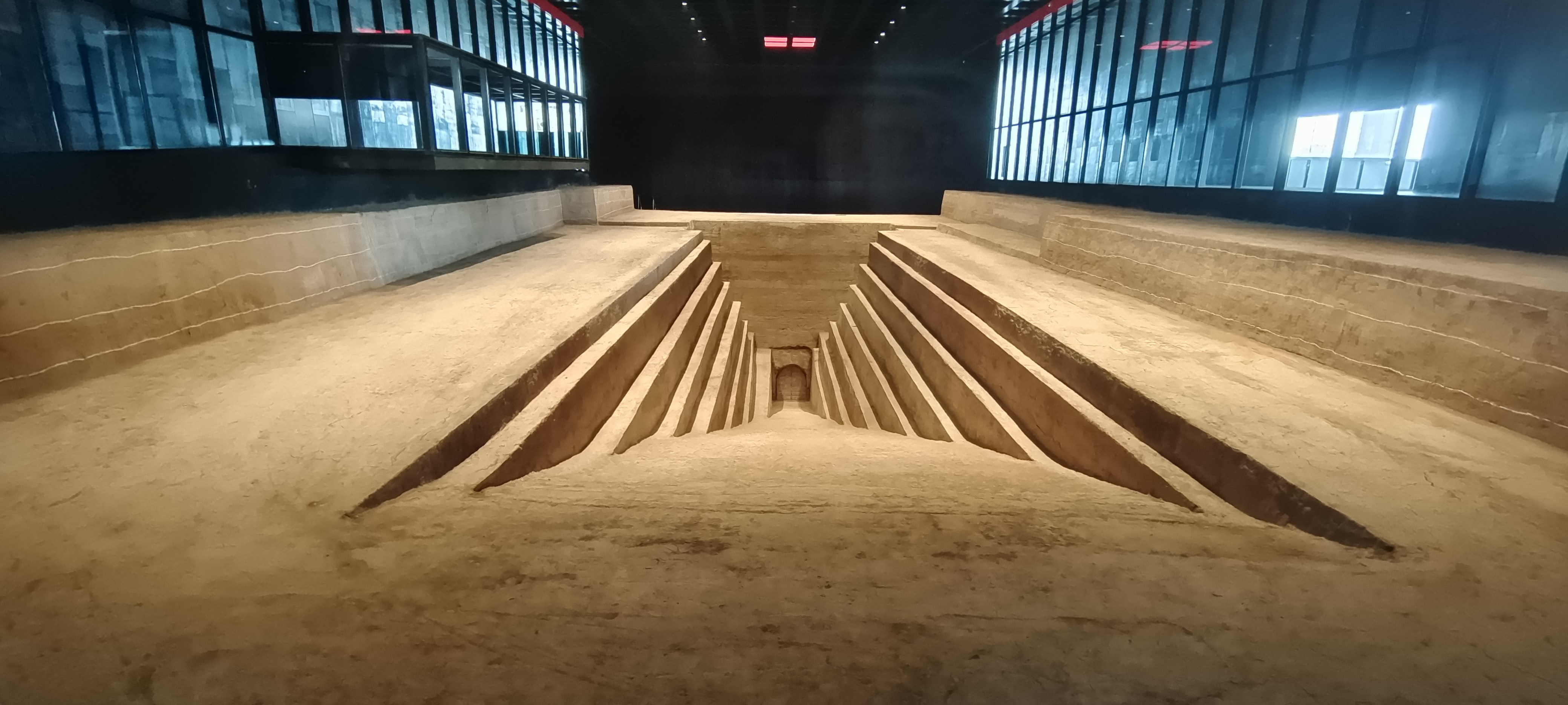 行走河南·讀懂中國丨曹操的“薄葬”有多??？金銀珠寶！想多了