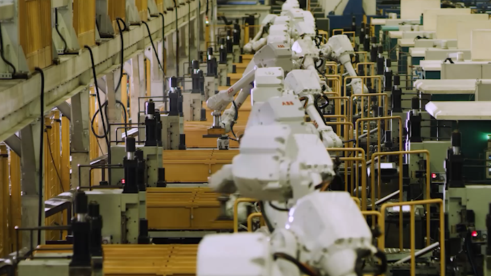 新能源汽車出口增3倍 外貿(mào)“新三樣”見證河南換道領(lǐng)跑|非主流數(shù)據(jù)里的經(jīng)濟脈動⑥