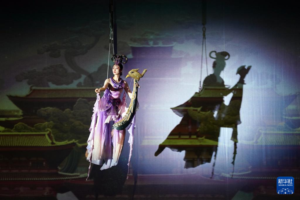 四劇“同臺(tái)”打造敦煌文化視覺盛宴——《樂動(dòng)敦煌》