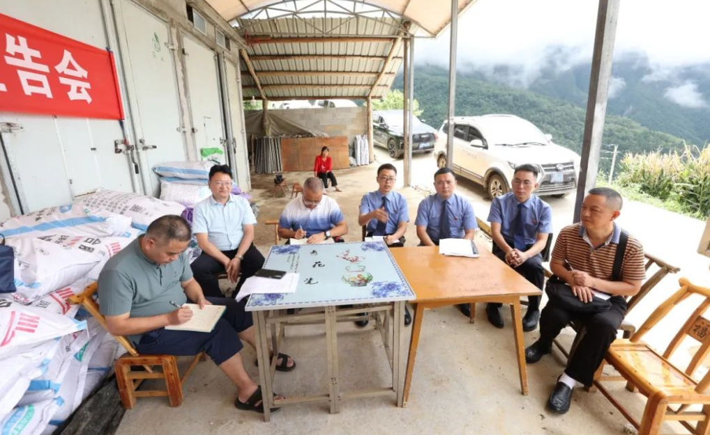 公開宣告走進國家級自然保護區(qū)，村民化身森林守護者