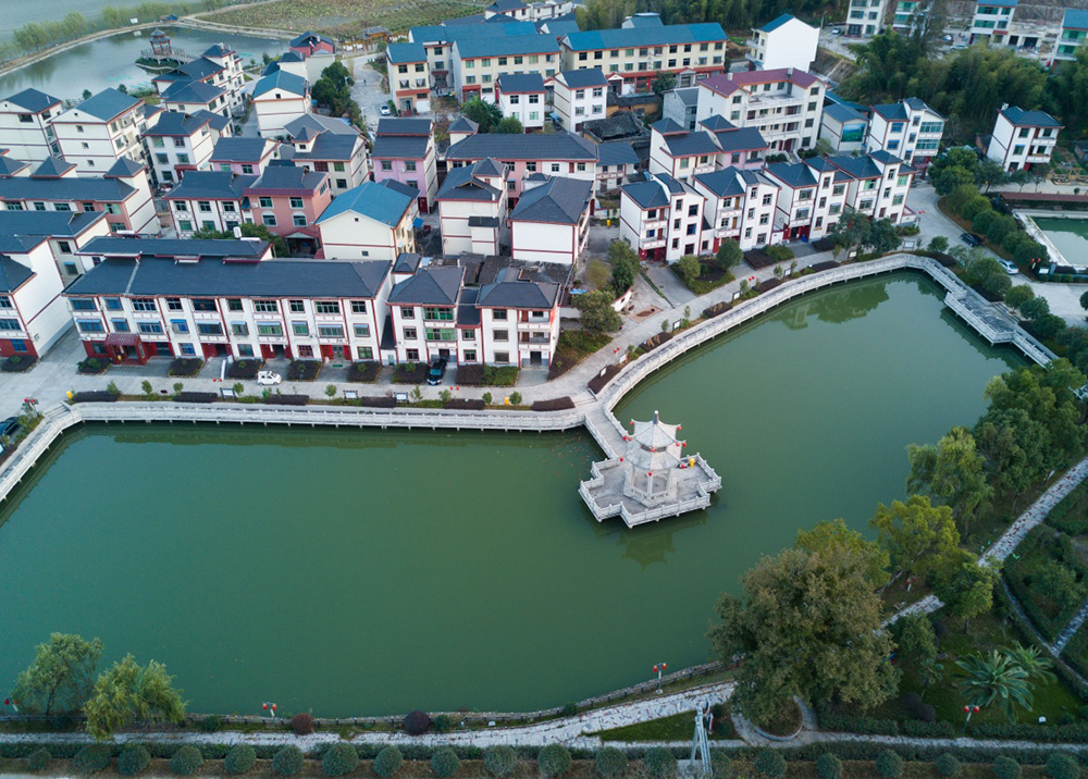 近觀｜在這所大學(xué)，習(xí)近平深刻闡釋“兩山理論”