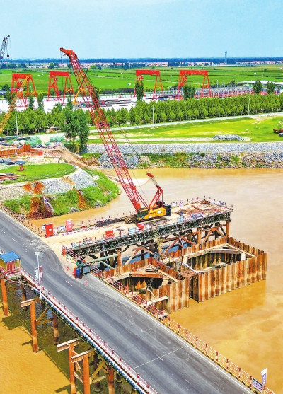 新時代 新征程 新偉業(yè)丨河南出臺交通運輸“十四五”一攬子專項規(guī)劃 推進高鐵、機場樞紐省轄市全覆蓋