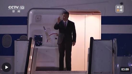 時(shí)政新聞眼丨習(xí)近平抵達(dá)南非，這些重要議程值得關(guān)注