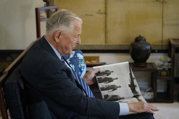 元首外交·心相近｜習(xí)主席接連復(fù)信美國友人，這些故事很暖心