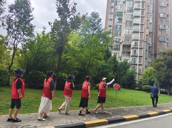 跟著總書記看中國｜讓社區(qū)成為居民最放心、最安心的港灣