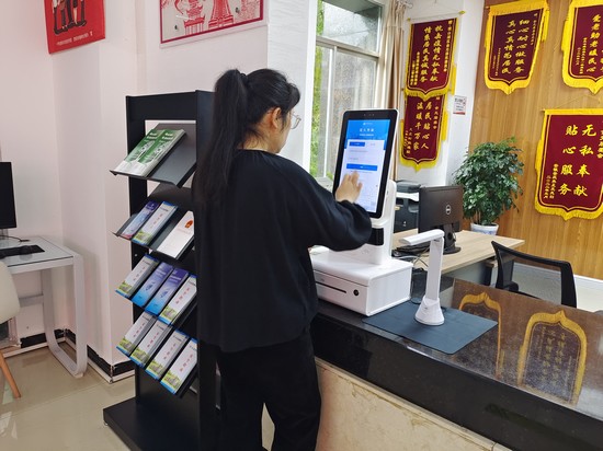 跟著總書記看中國｜讓社區(qū)成為居民最放心、最安心的港灣