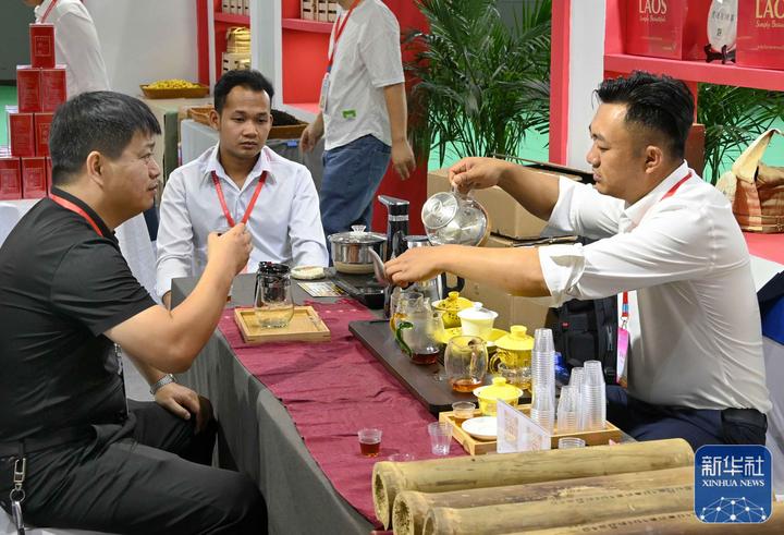 駐馬店市市長(zhǎng)李躍勇：做好“土特產(chǎn)”文章 推動(dòng)農(nóng)產(chǎn)品加工業(yè)高質(zhì)量發(fā)展