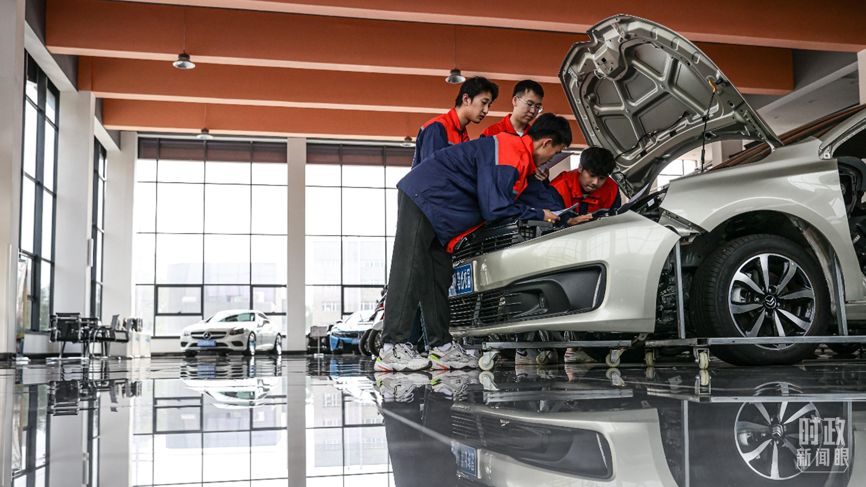 時(shí)政新聞眼丨再開(kāi)東北振興座談會(huì)，這些關(guān)鍵詞引人關(guān)注