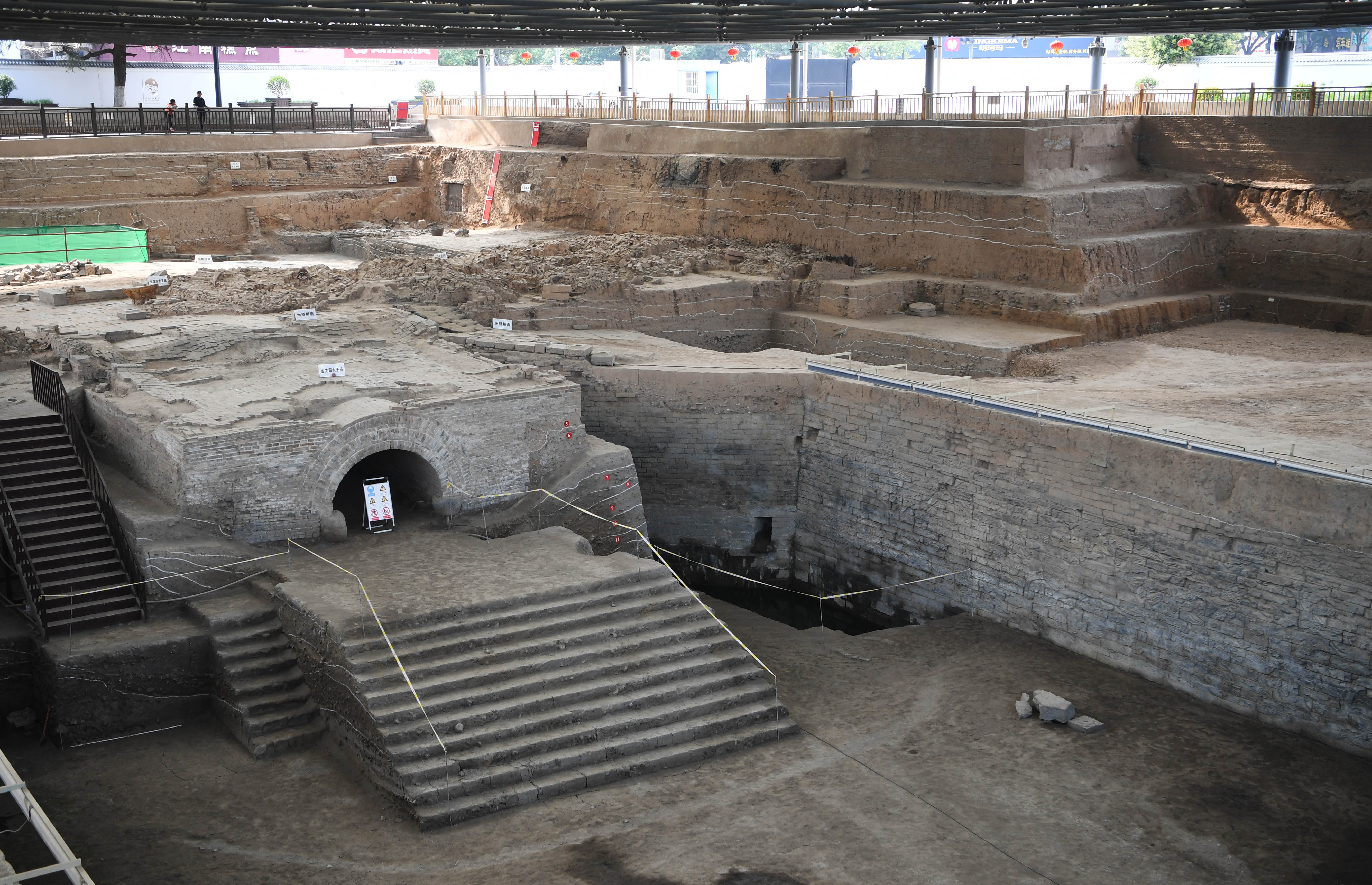 一城文韻共煙火——人文經(jīng)濟視野下的開封觀察