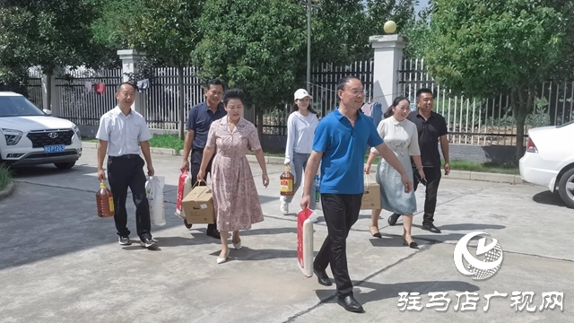 駐馬店實(shí)驗(yàn)小學(xué)：慰問支教暖人心 互動(dòng)交流共前行