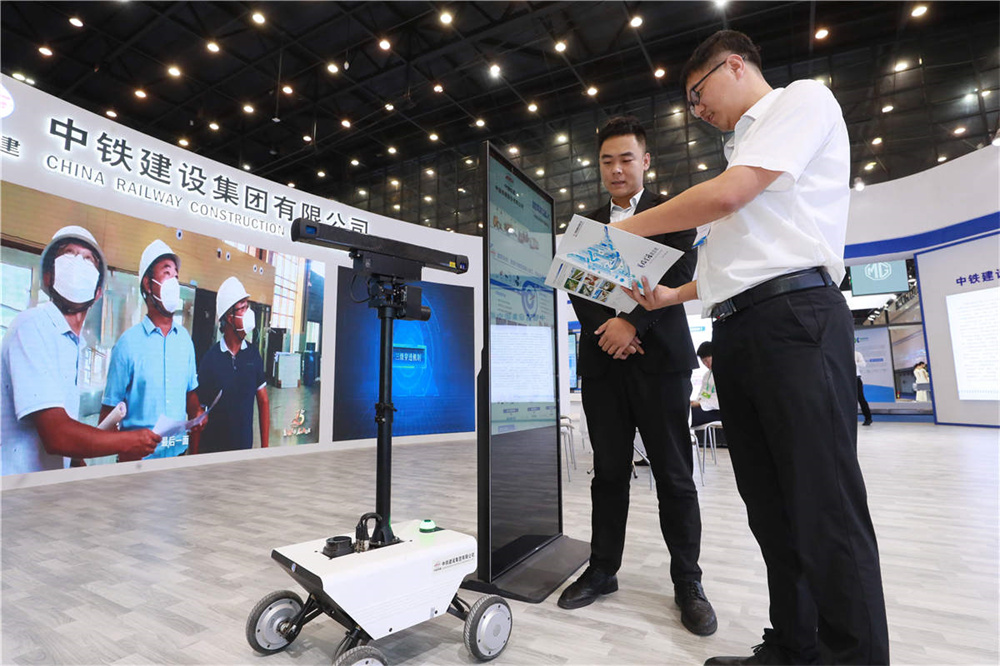 開(kāi)放合作共贏(yíng) 中原更加出彩 ——第十四屆河南投洽會(huì)展覽展示區(qū)掠影