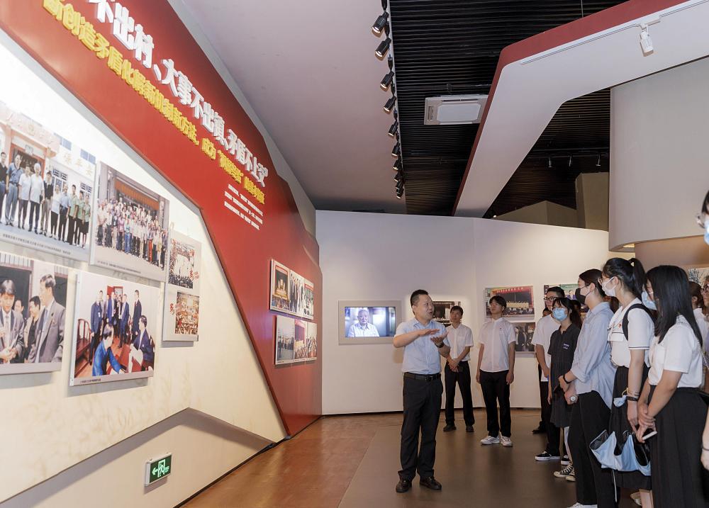 “始終干在實(shí)處、走在前列、勇立潮頭”——習(xí)近平總書記考察浙江紀(jì)實(shí)