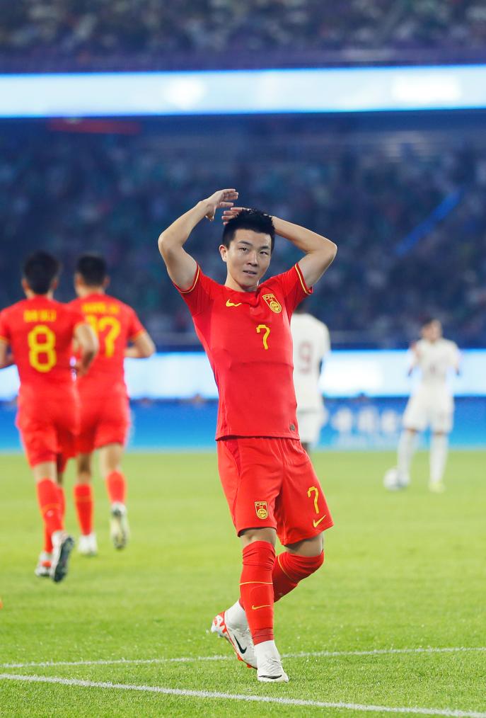 中國男足亞運(yùn)隊力克卡塔爾隊挺進(jìn)八強(qiáng)