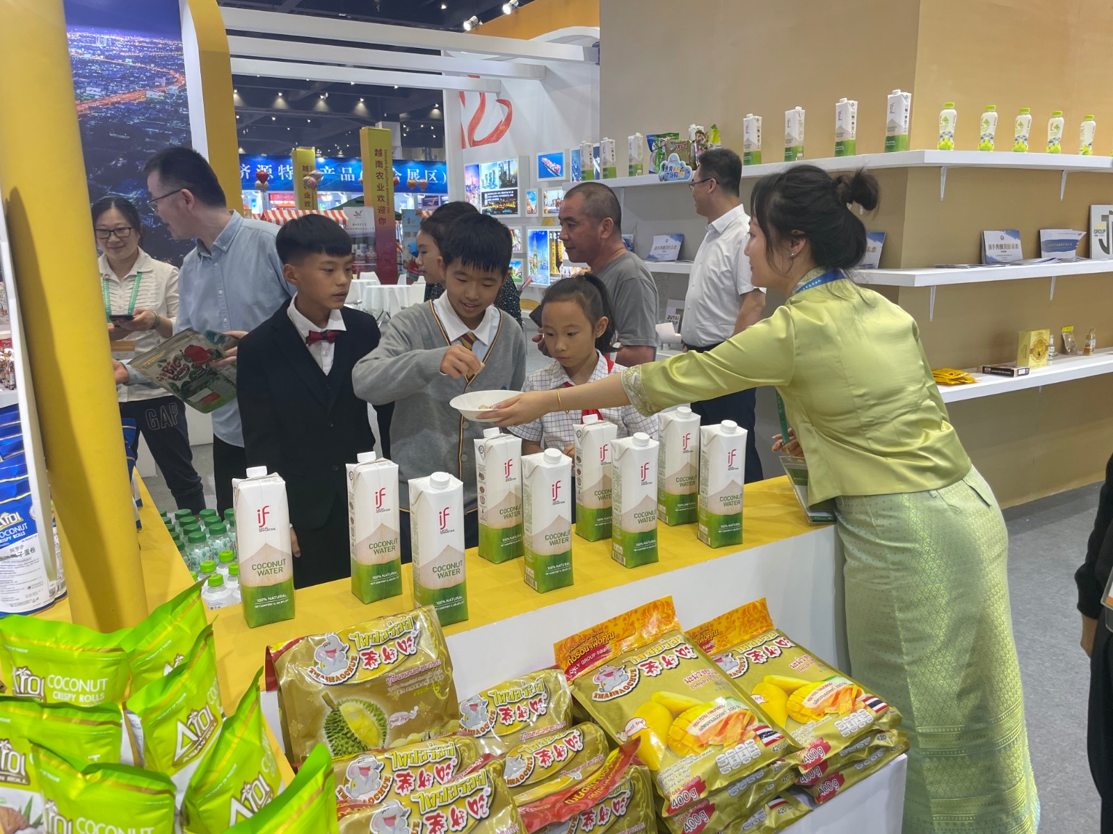 河南投洽會6萬平方米展區(qū)有啥看點？帶你一起探營！