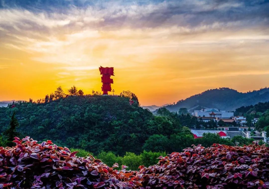 共和國不會忘記丨焦點(diǎn)網(wǎng)談