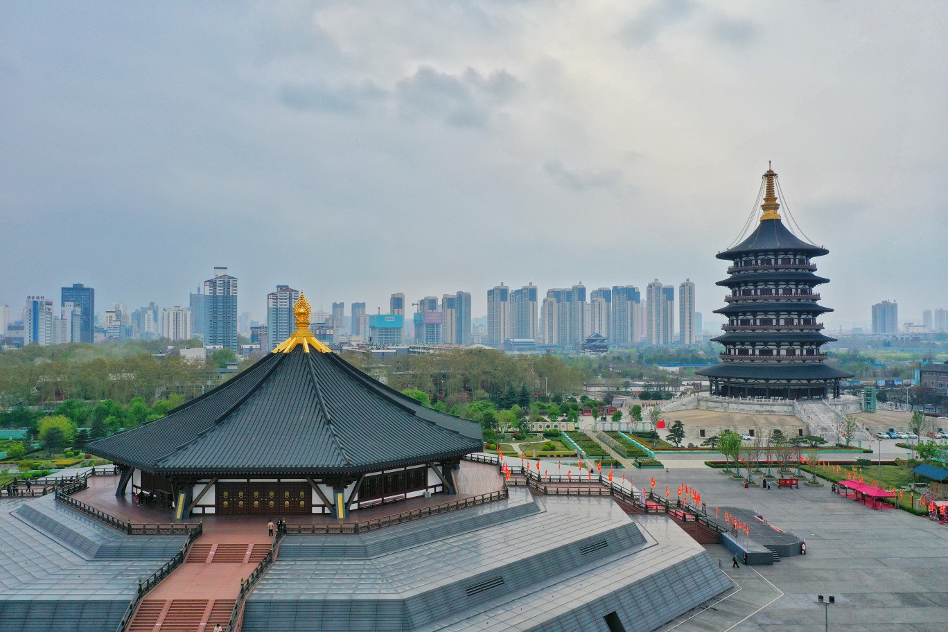 入戲洛陽(yáng)城，來(lái)一場(chǎng)穿越主題的城市漫步 | 國(guó)慶漫游Citywalk