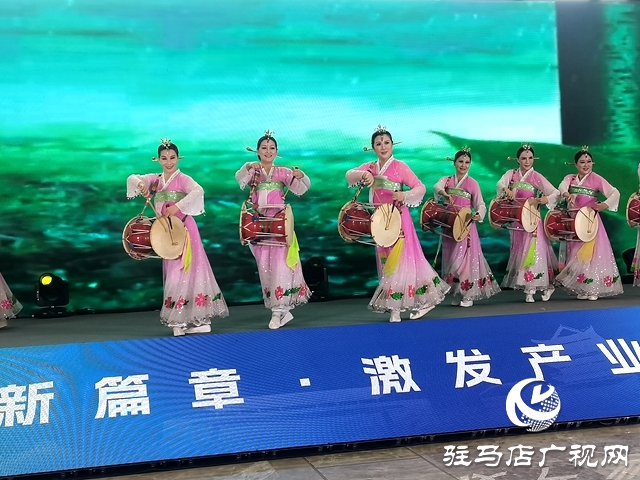 第二屆駐馬店文旅產(chǎn)業(yè)博覽會(huì)前夕開(kāi)展文藝演出活動(dòng)