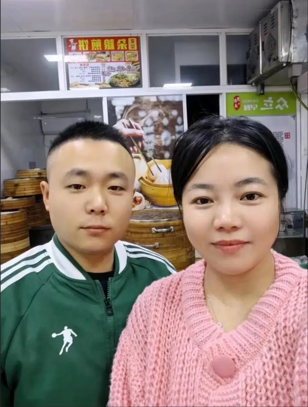 包子鋪的河南夫婦凌晨3點(diǎn)救助女童引熱議 老板娘:為人父母都會這樣做