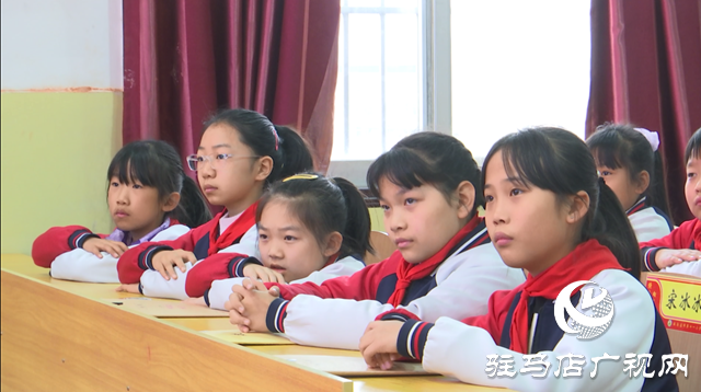 驛城區(qū)“戲曲進校園”活動走進市第十一小學(xué)