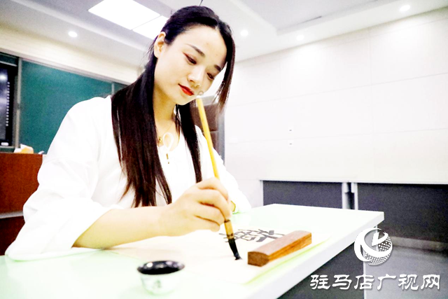 駐馬店實(shí)驗(yàn)小學(xué):立德樹人蘊(yùn)初心 匠心育才賽技能