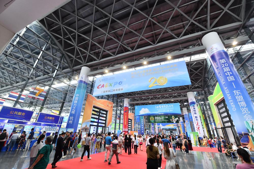 元首外交·心相近丨帶好貨、坐輕軌、通海關(guān)，感受中越經(jīng)貿(mào)合作的熱度 