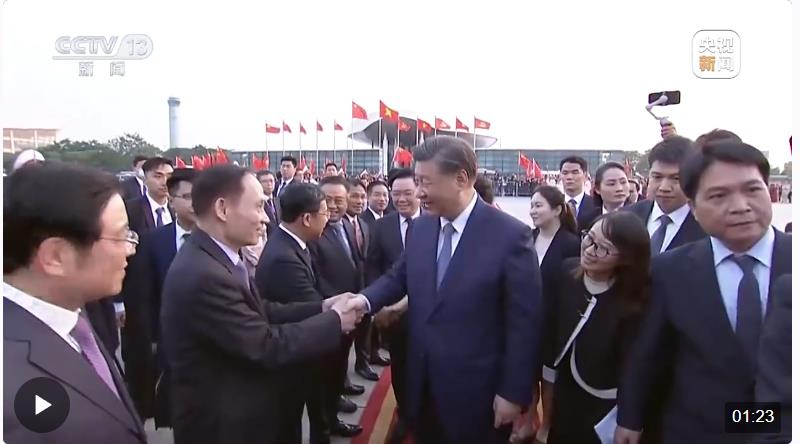 習(xí)近平結(jié)束對(duì)越南國(guó)事訪問回到國(guó)內(nèi)