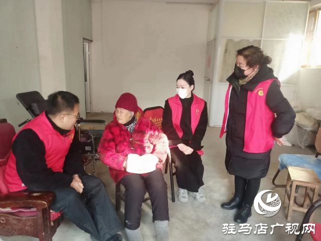 正陽縣真陽街道：主題黨日 黨員干部立足崗位學思想見行動