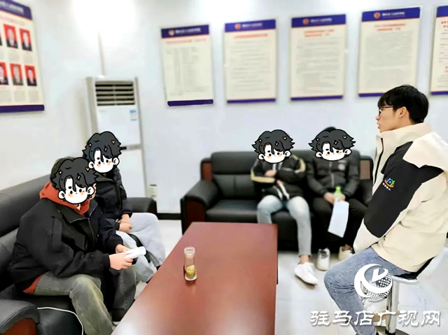 確山縣人民檢察院聯(lián)合司法社工開(kāi)展“自我管理”主題幫教活動(dòng)