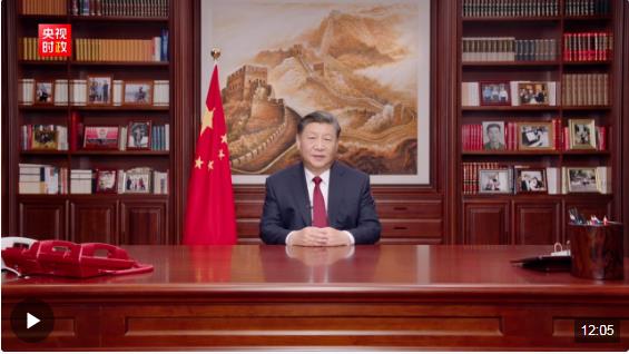 習(xí)主席書架上的照片“上新”，記錄哪些動(dòng)人瞬間？