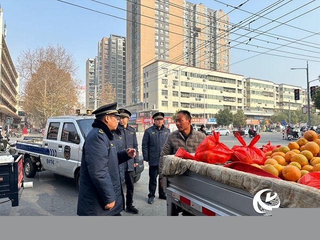 驛城區(qū)城市管理綜合執(zhí)法大隊(duì)：執(zhí)法為民守崗位 默默奉獻(xiàn)度元旦